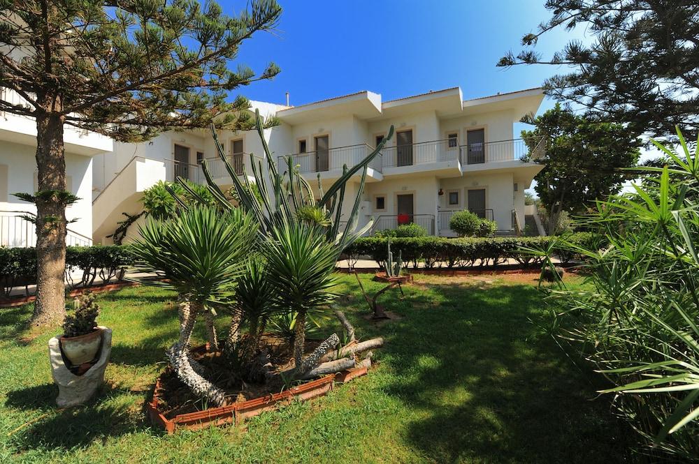 Oasis Beach Hotel - Adults Only Anissaras 외부 사진