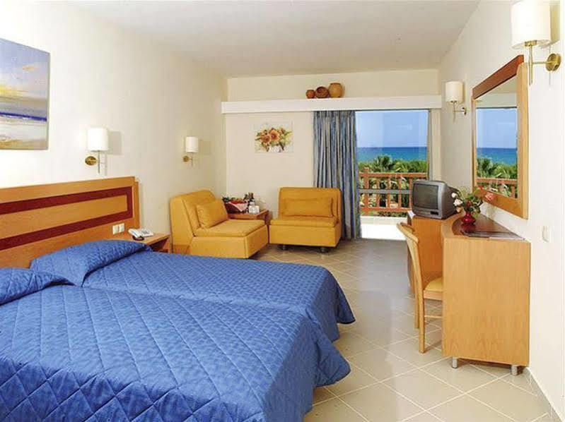 Oasis Beach Hotel - Adults Only Anissaras 외부 사진