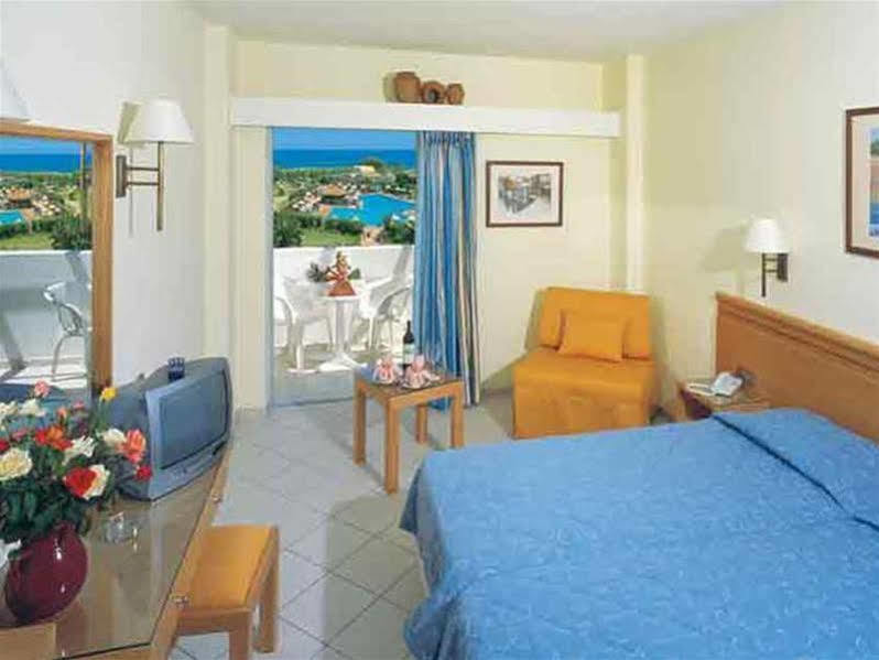Oasis Beach Hotel - Adults Only Anissaras 외부 사진